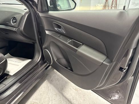 Used 2015 Chevrolet Cruze LT w/ Sun And Sound Package FWD image 33
