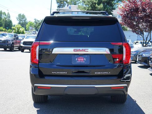 Used 2021 GMC Yukon Denali w/ Denali Ultimate Package AWD/4WD image 4