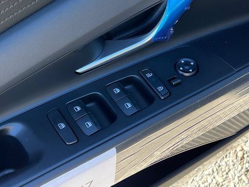 New 2026 Hyundai Elantra Hybrid FWD image 8