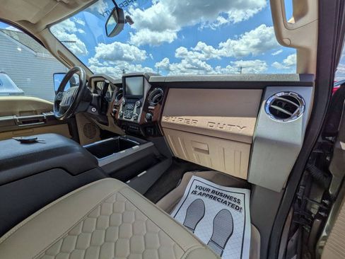 Used 2015 Ford F350 Lariat w/ Lariat Ultimate Package RWD image 19