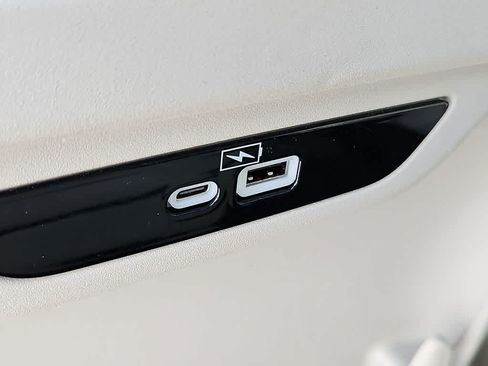 Used 2021 Chrysler Pacifica Limited w/ Premium & Safety Sphere Group AWD/4WD image 28