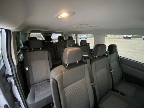 Used 2023 Ford Transit 350 XLT image 21