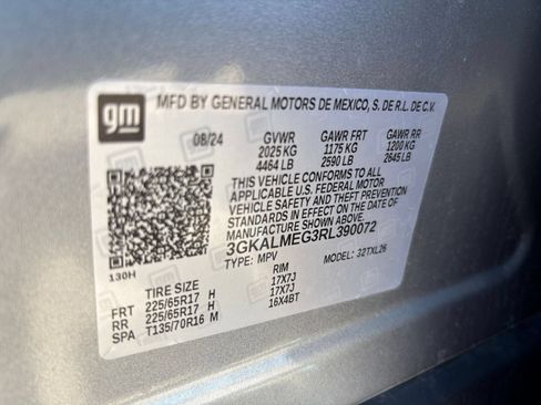 Used 2024 GMC Terrain SLE FWD image 27