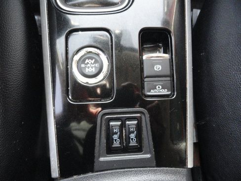 Used 2018 Mitsubishi Outlander GT AWD/4WD image 14