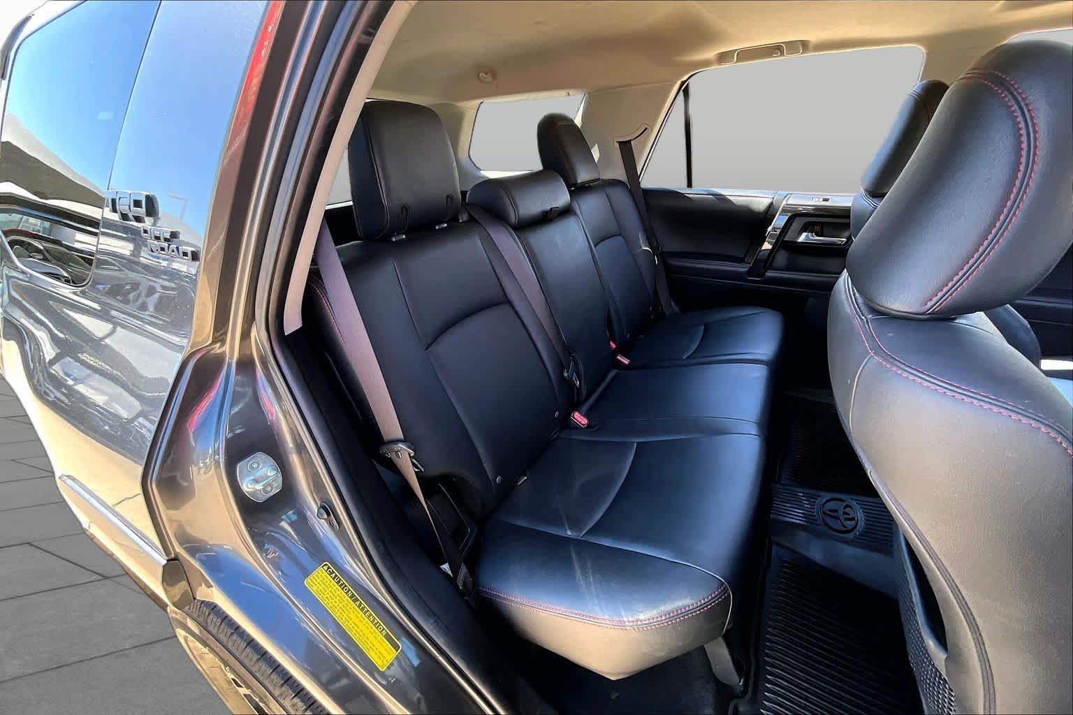 Used 2019 Toyota 4Runner TRD Off-Road Premium AWD/4WD image 19