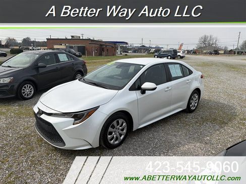 Used 2022 Toyota Corolla LE w/ Carpet Mat Package (TMS) FWD image 5