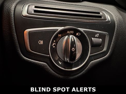 Used 2017 Mercedes-Benz C 300 4MATIC Sedan image 12