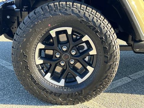 New 2026 Jeep Gladiator Rubicon AWD/4WD image 34
