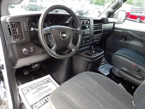 Used 2020 Chevrolet Express 2500 w/ Driver Convenience Package image 16