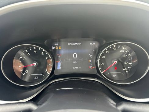 Used 2021 Jeep Compass Latitude w/ Sun and Sound Group AWD/4WD image 27