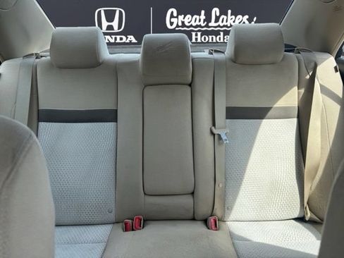 Used 2012 Toyota Camry LE FWD image 13
