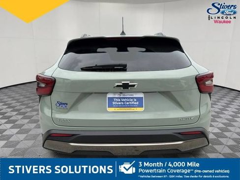 Used 2025 Chevrolet Trax ACTIV w/ Sunroof Package FWD image 7