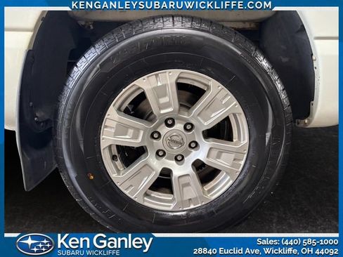 Used 2017 Nissan Titan SV AWD/4WD image 22