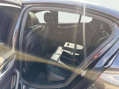 Used 2018 BMW 540i xDrive AWD/4WD image 11