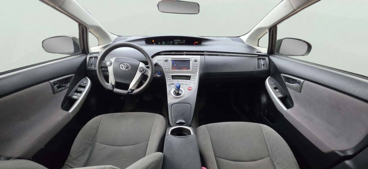 Used 2012 Toyota Prius Two FWD image 8