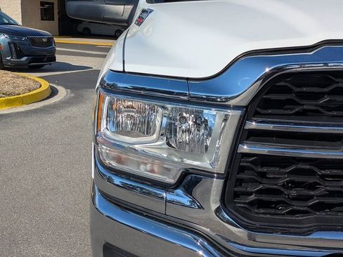 Used 2024 RAM 2500 Tradesman w/ Chrome Appearance Group image 9
