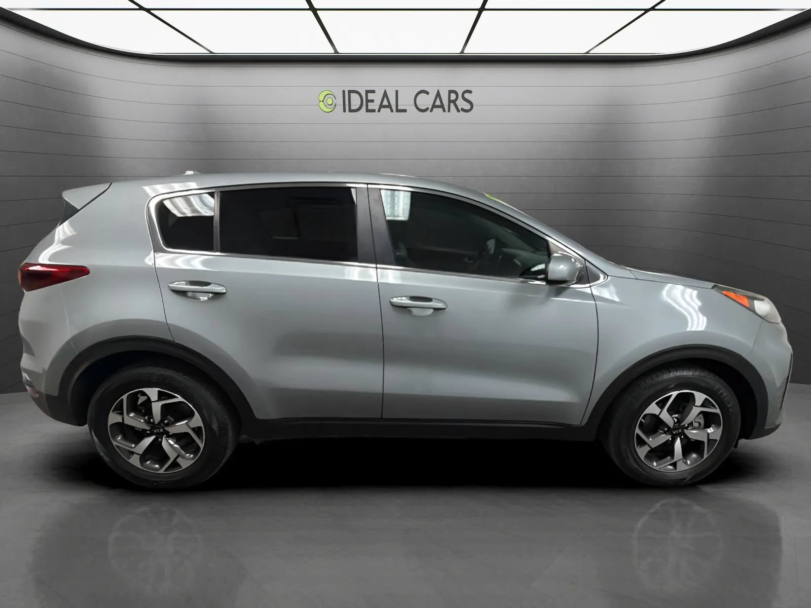 Used 2020 Kia Sportage LX FWD image 6
