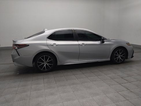 Used 2021 Toyota Camry SE FWD image 10