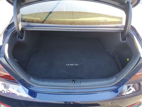 Used 2022 Genesis G70 3.3T image 8