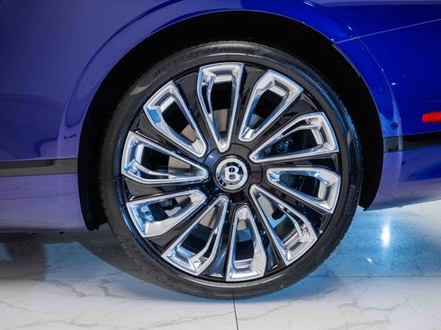 Used 2024 Bentley Continental GT Mulliner image 13