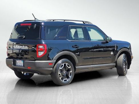 Certified 2022 Ford Bronco Sport Outer Banks w/ Tech Package AWD/4WD image 4