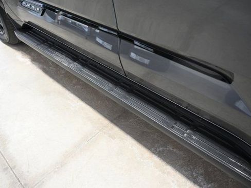 Used 2023 Toyota Sequoia Platinum image 33