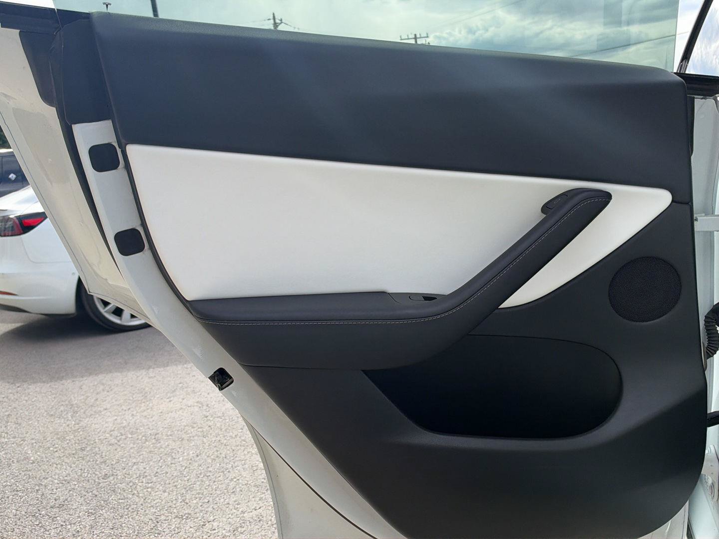 Used 2022 Tesla Model Y Performance AWD/4WD image 17
