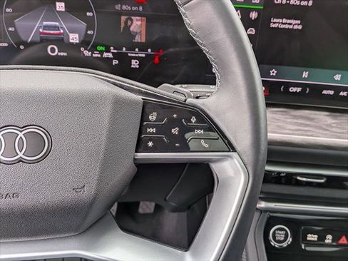 Certified 2025 Audi Q5 Premium Plus w/ Premium Plus AWD/4WD image 14