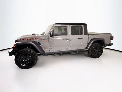 Used 2023 Jeep Gladiator Mojave w/ Trailer Tow Package AWD/4WD image 8