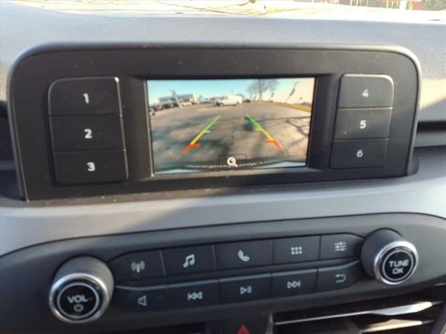 Used 2020 Ford Escape S image 10