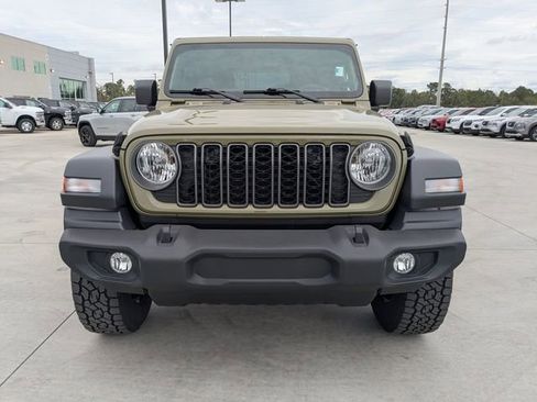 Used 2025 Jeep Wrangler Sport image 10