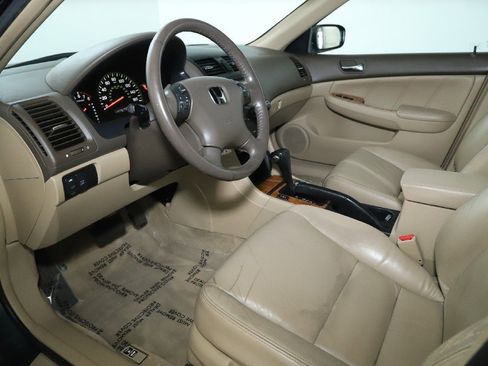 Used 2004 Honda Accord EX image 21