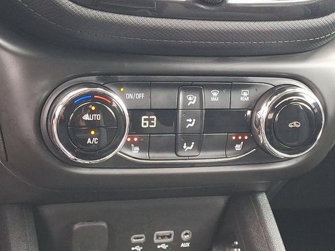 Used 2023 Chevrolet TrailBlazer LT w/ Convenience Package AWD/4WD image 16