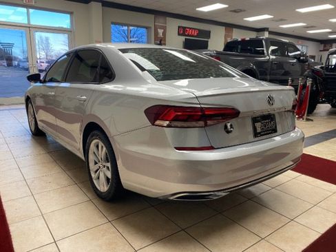 Used 2020 Volkswagen Passat 2.0T S image 5
