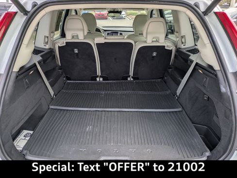 Used 2019 Volvo XC90 T5 Momentum w/ Protection Package Premier image 12
