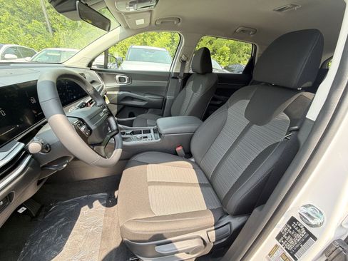 New 2026 Kia Sorento LX FWD image 23