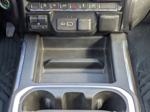 Used 2021 Chevrolet Silverado 1500 LT Trail Boss w/ Convenience Package II image 22