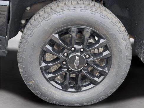Used 2025 Chevrolet Silverado 2500 LT w/ Trail Boss Package image 10