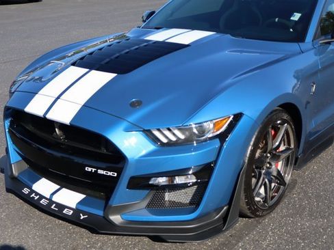 Used 2021 Ford Mustang Shelby GT500 w/ Carbon Fiber Track Pack image 20