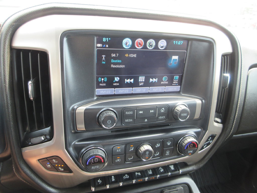 Used 2019 GMC Sierra 2500 Denali w/ Duramax Plus Package AWD/4WD image 33