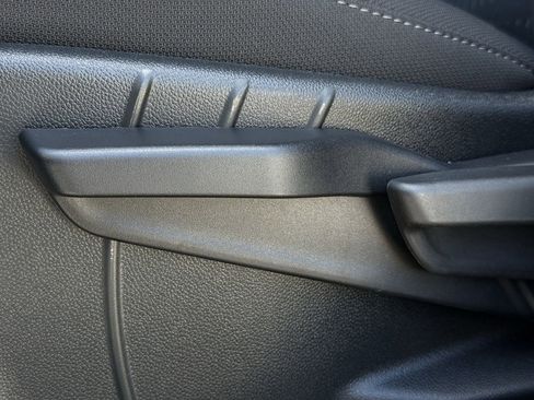 New 2026 Chevrolet Equinox LT w/ Safety and Technology Package FWD image 20