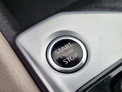 Used 2025 Nissan Altima 2.5 SV FWD image 21