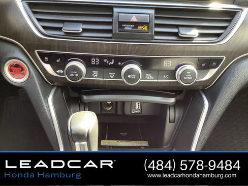Used 2018 Honda Accord Touring image 18