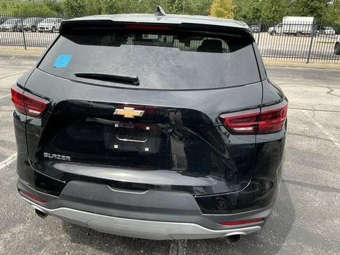 Used 2025 Chevrolet Blazer LT FWD image 9