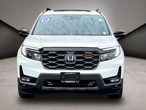 Used 2023 Honda Passport TrailSport image 2