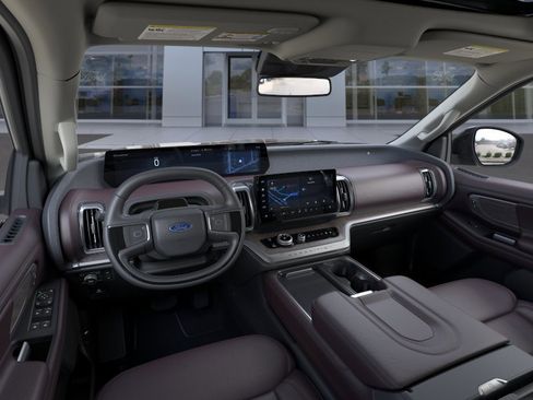 New 2025 Ford Expedition Max Platinum w/ Platinum Ultimate Package AWD/4WD image 9