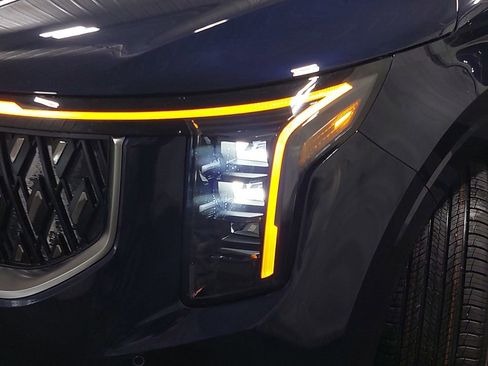 New 2026 Kia Carnival LXS image 33