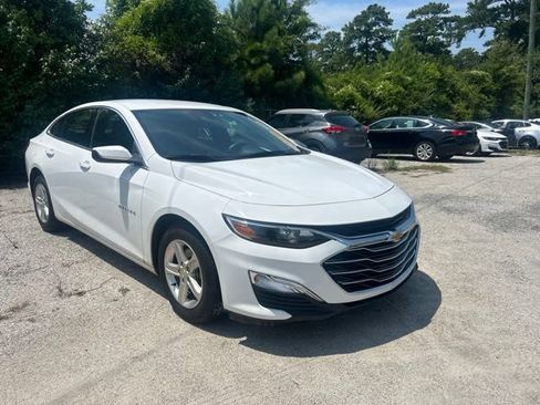 Used 2024 Chevrolet Malibu LS w/ Driver Confidence Package FWD image 1