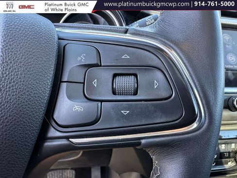 Used 2023 Buick Encore GX Essence w/ Experience Buick Package image 30