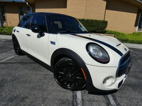 Used 2017 MINI Cooper S image 5